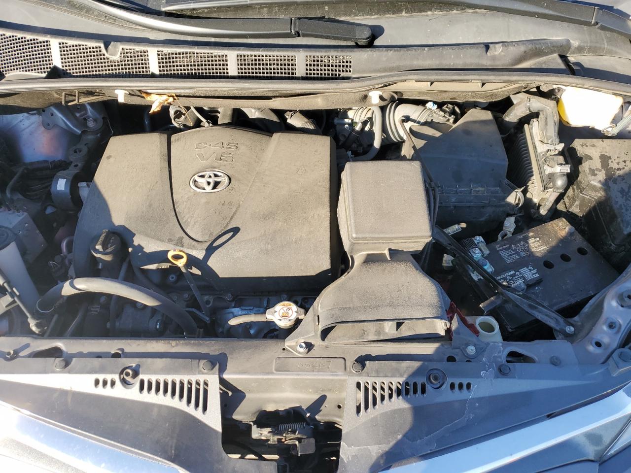 2019 Toyota Sienna - Image 12