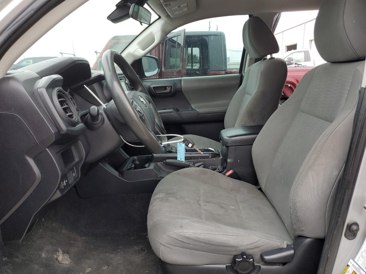 2019 Toyota Tacoma - Image 7