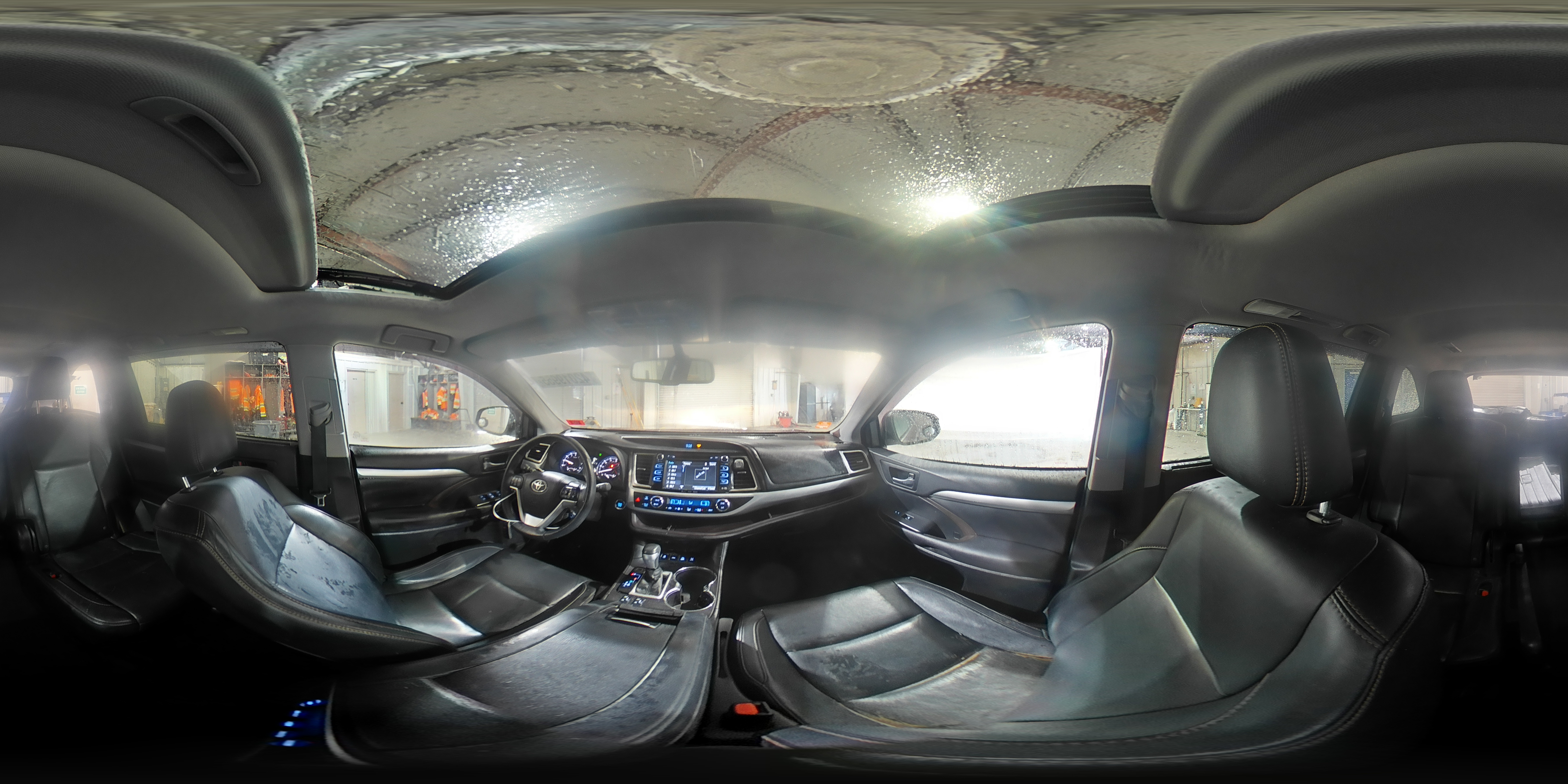 2016 Toyota Highlander - Image 16