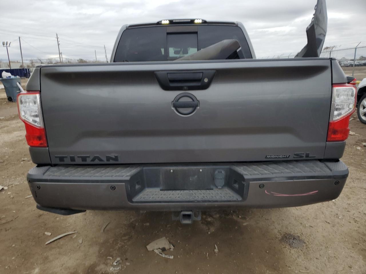 2019 Nissan Titan - Image 6