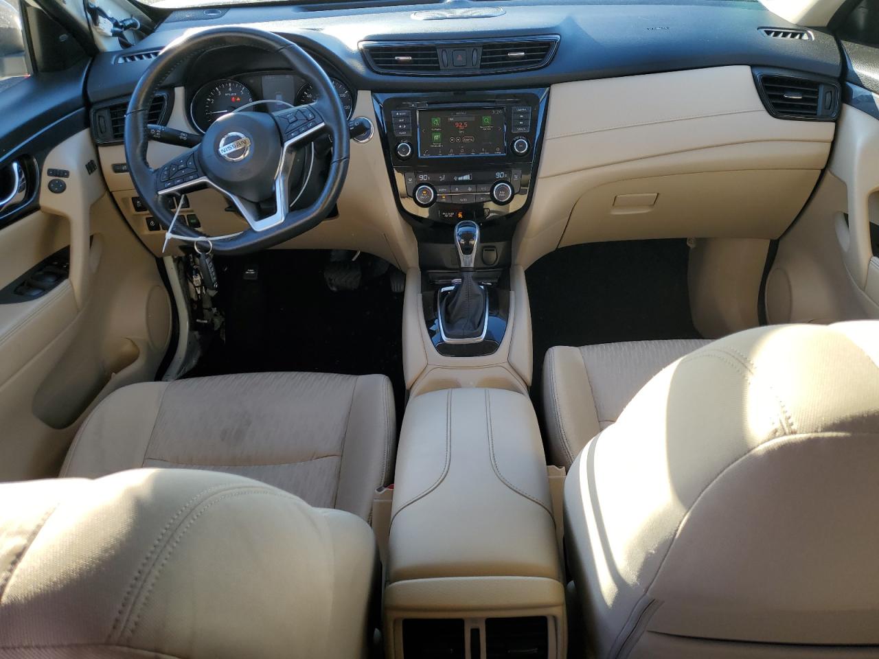2018 Nissan Rogue - Image 8