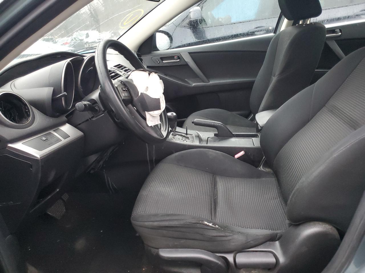 2013 Mazda 3 - Image 7