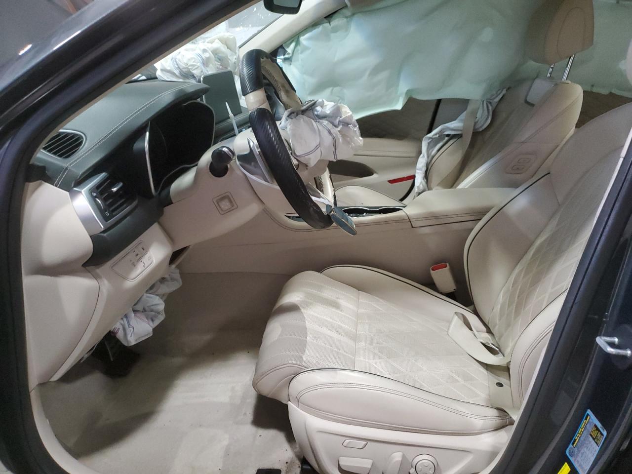 2019 Genesis G70 - Image 7