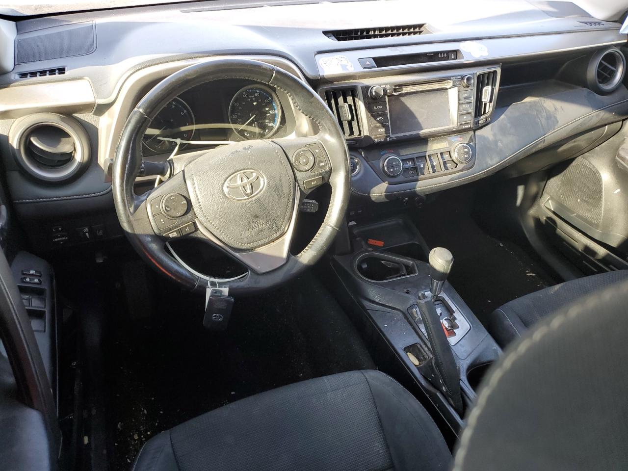 2018 Toyota RAV 4 - Image 8