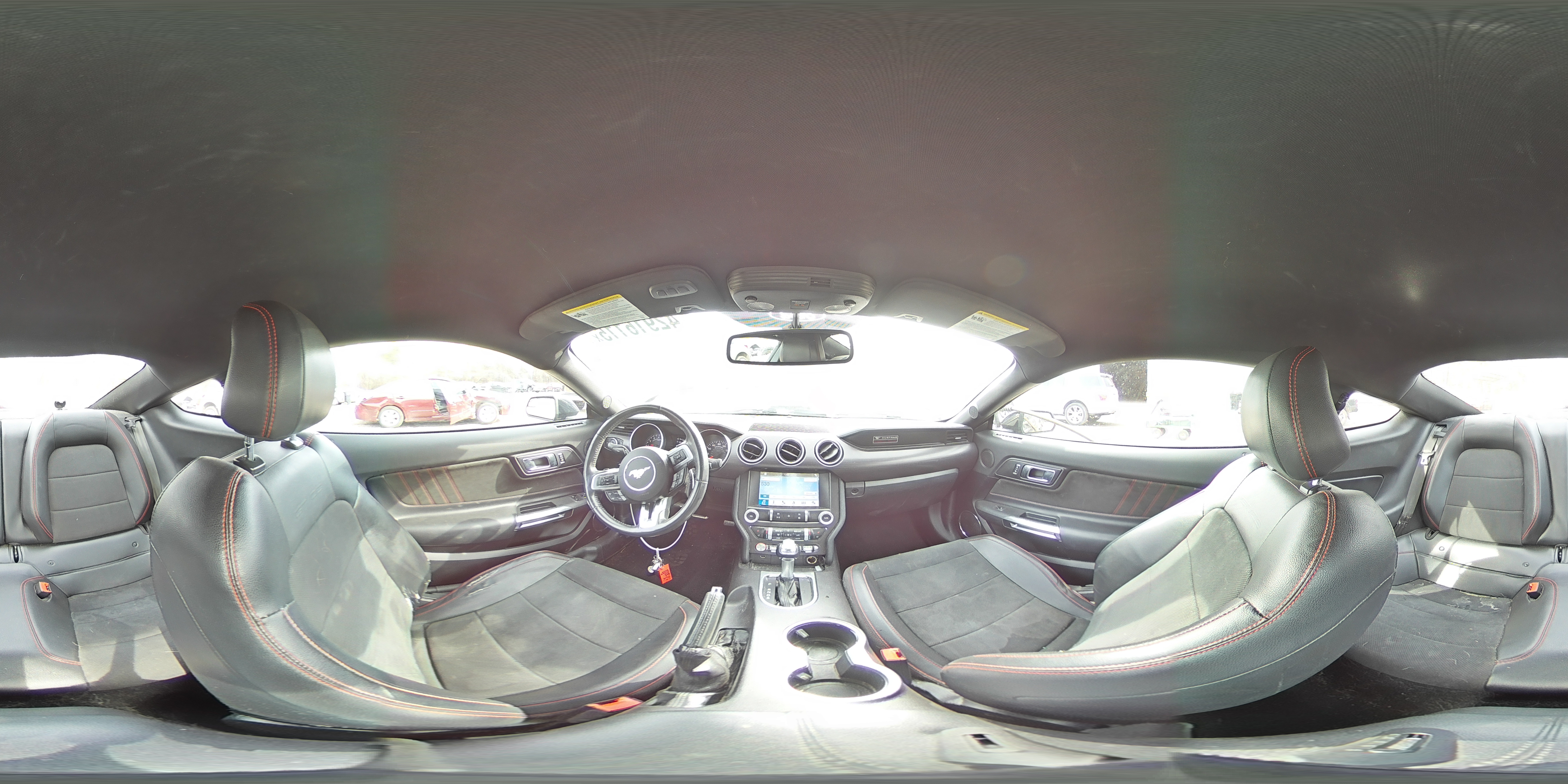 2019 Ford Mustang - Image 14