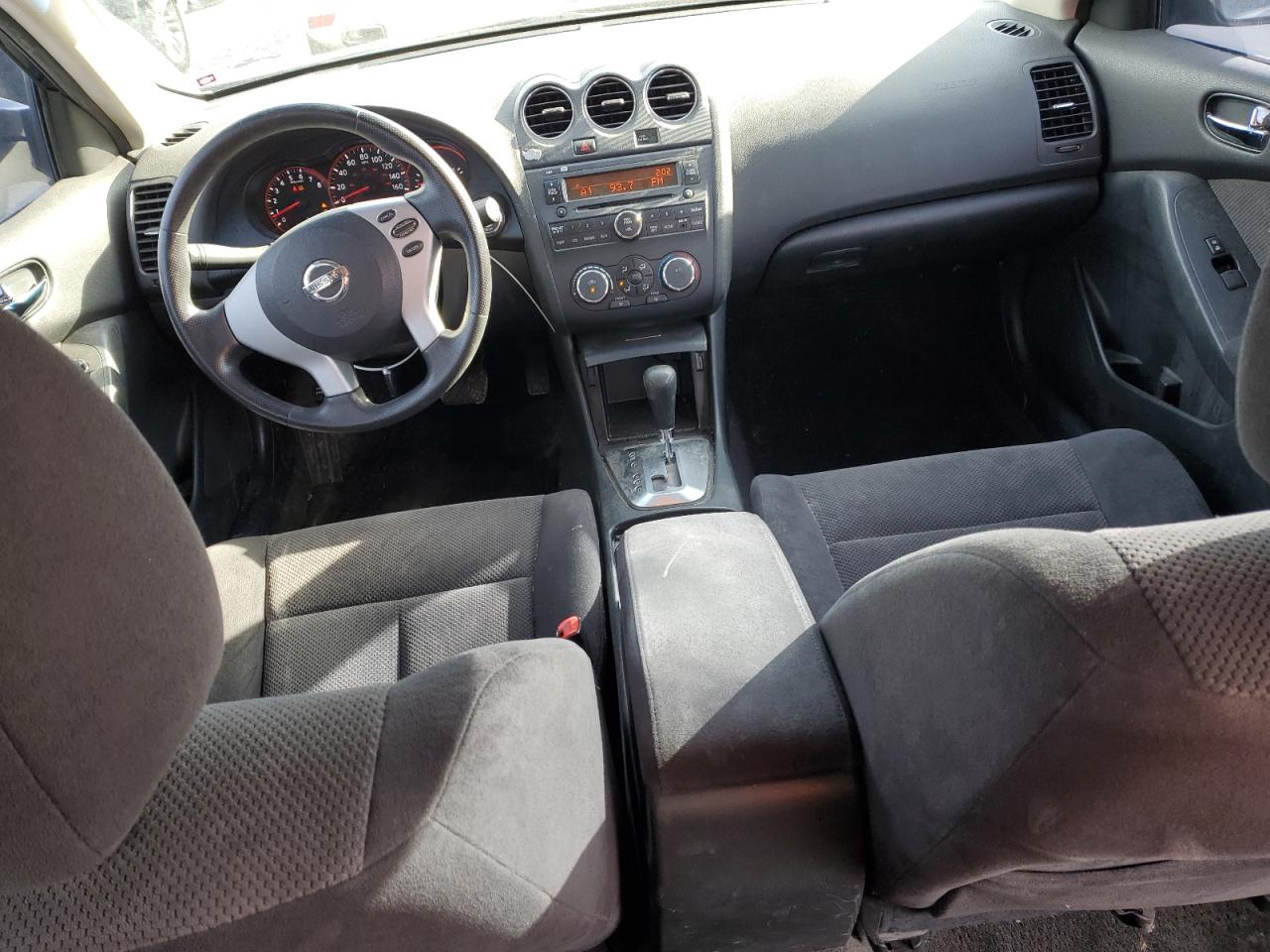 2009 Nissan Altima - Image 8