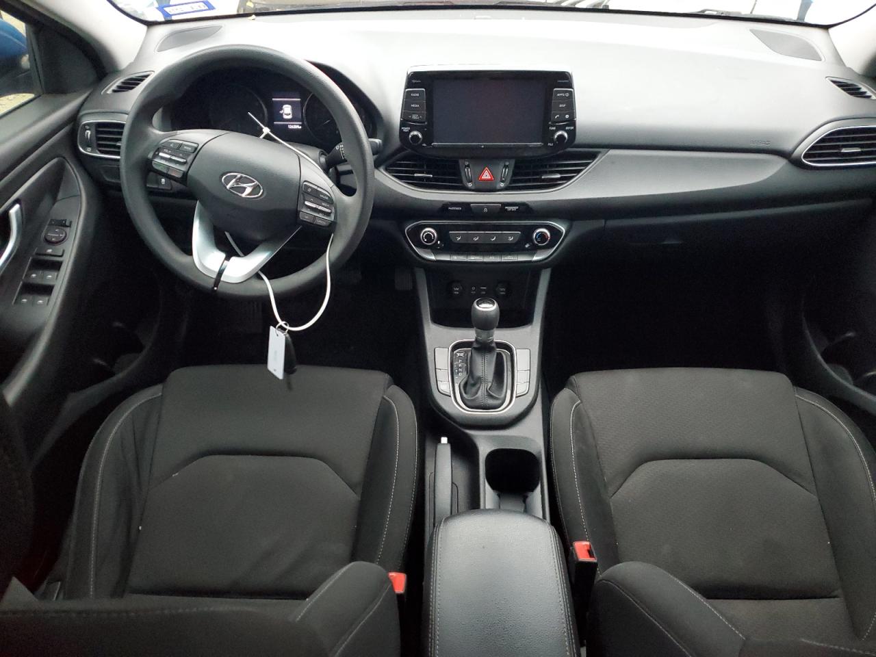 2018 Hyundai Elantra - Image 8
