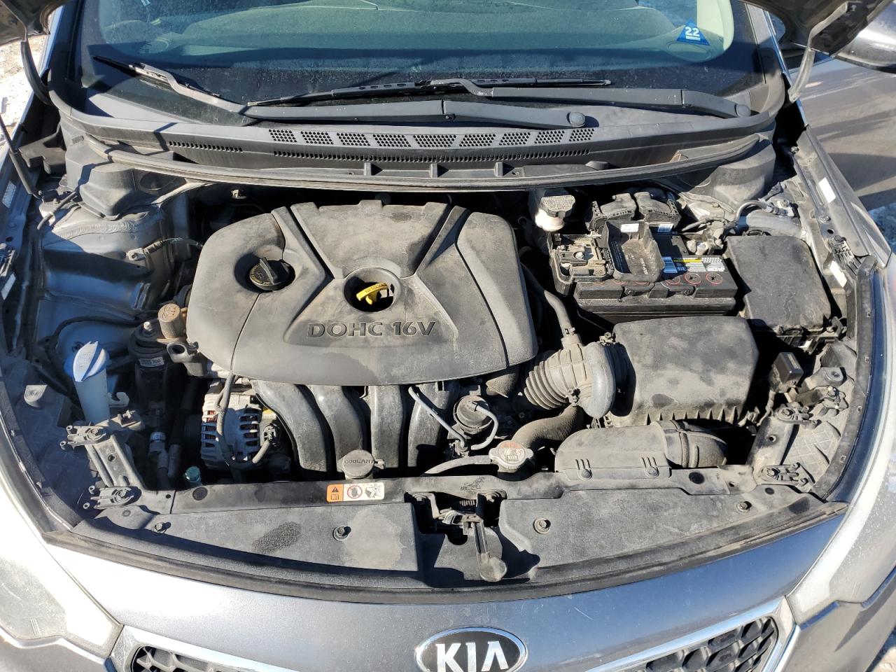 2016 Kia Forte - Image 12