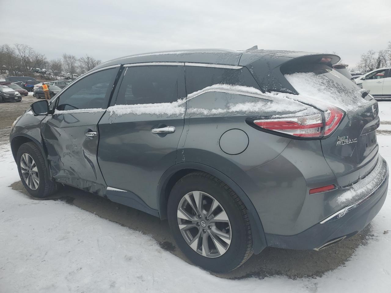 2016 Nissan Murano - Image 2