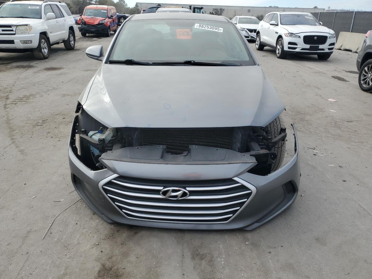 2017 Hyundai Elantra - Image 5