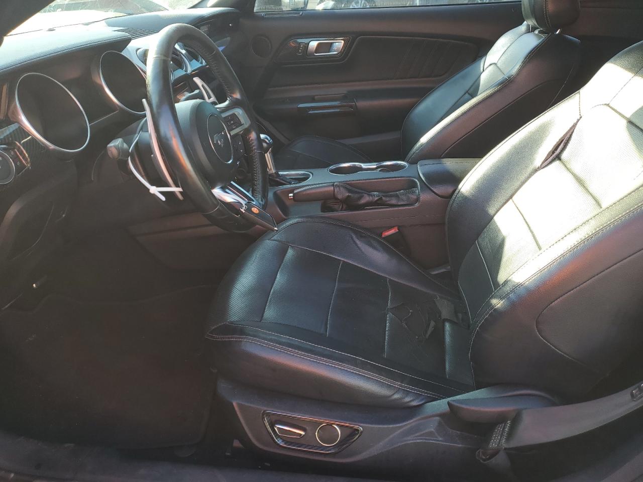 2019 Ford Mustang - Image 7