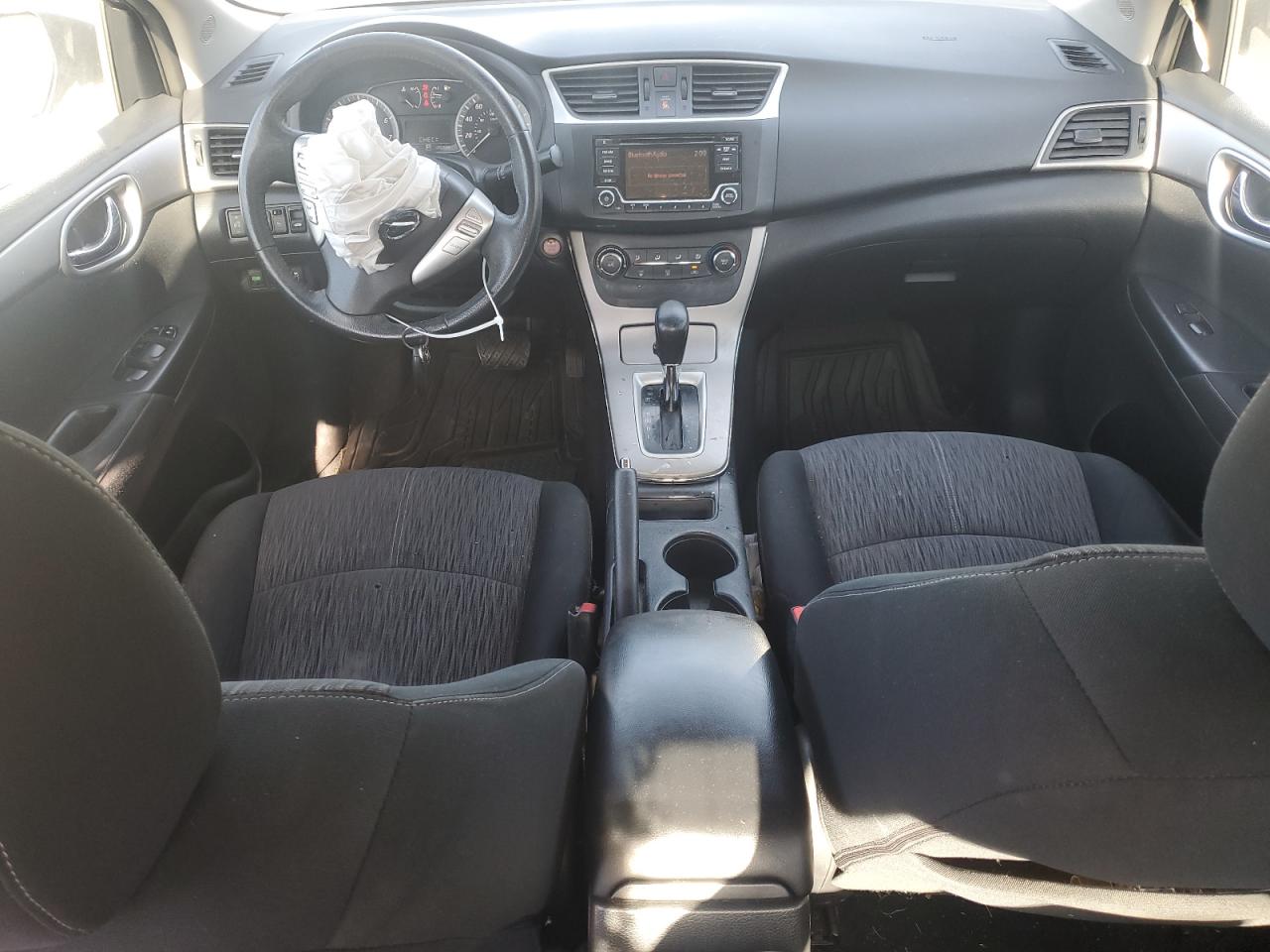 2015 Nissan Sentra - Image 8