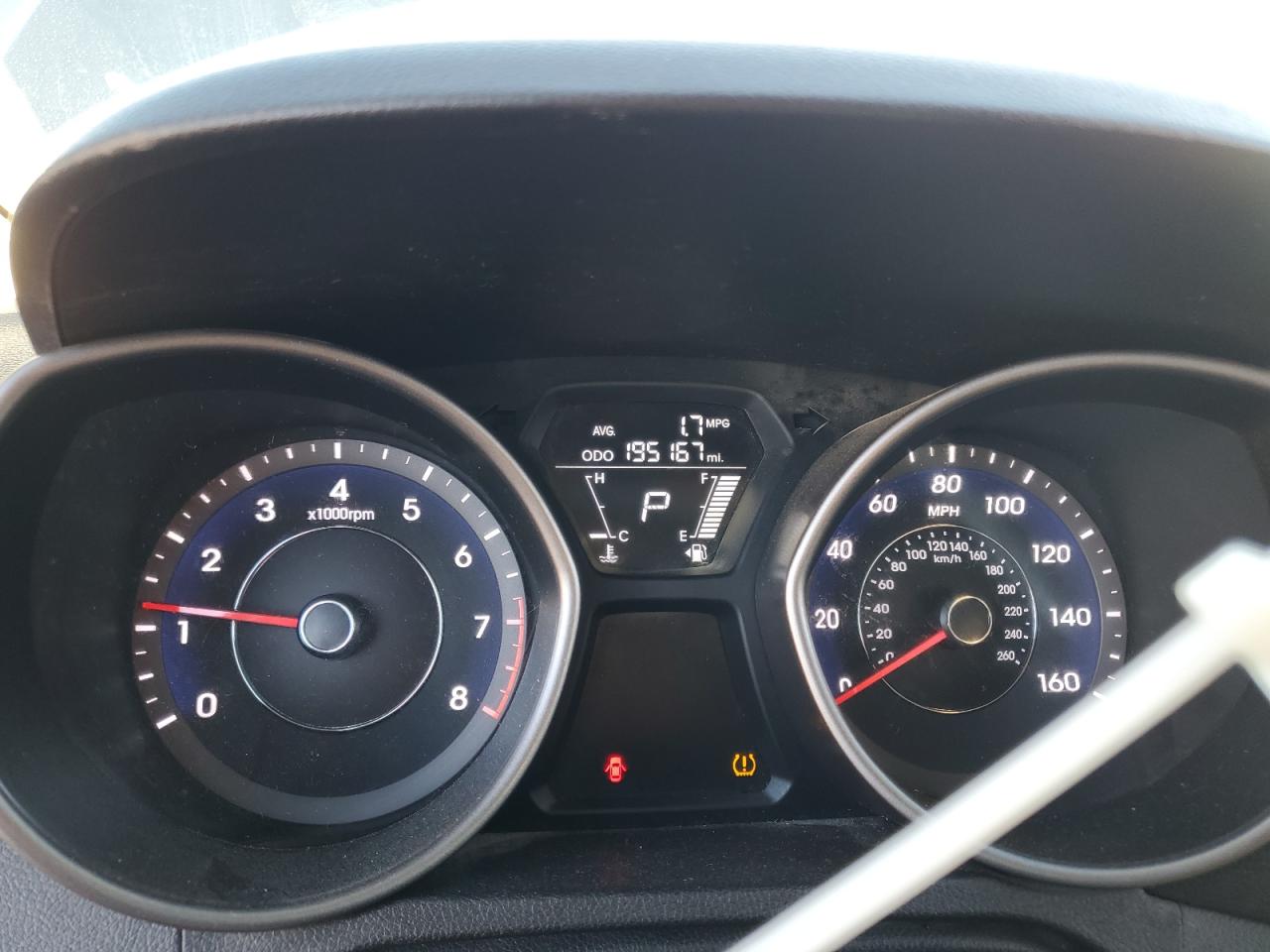 2013 Hyundai Elantra - Image 9