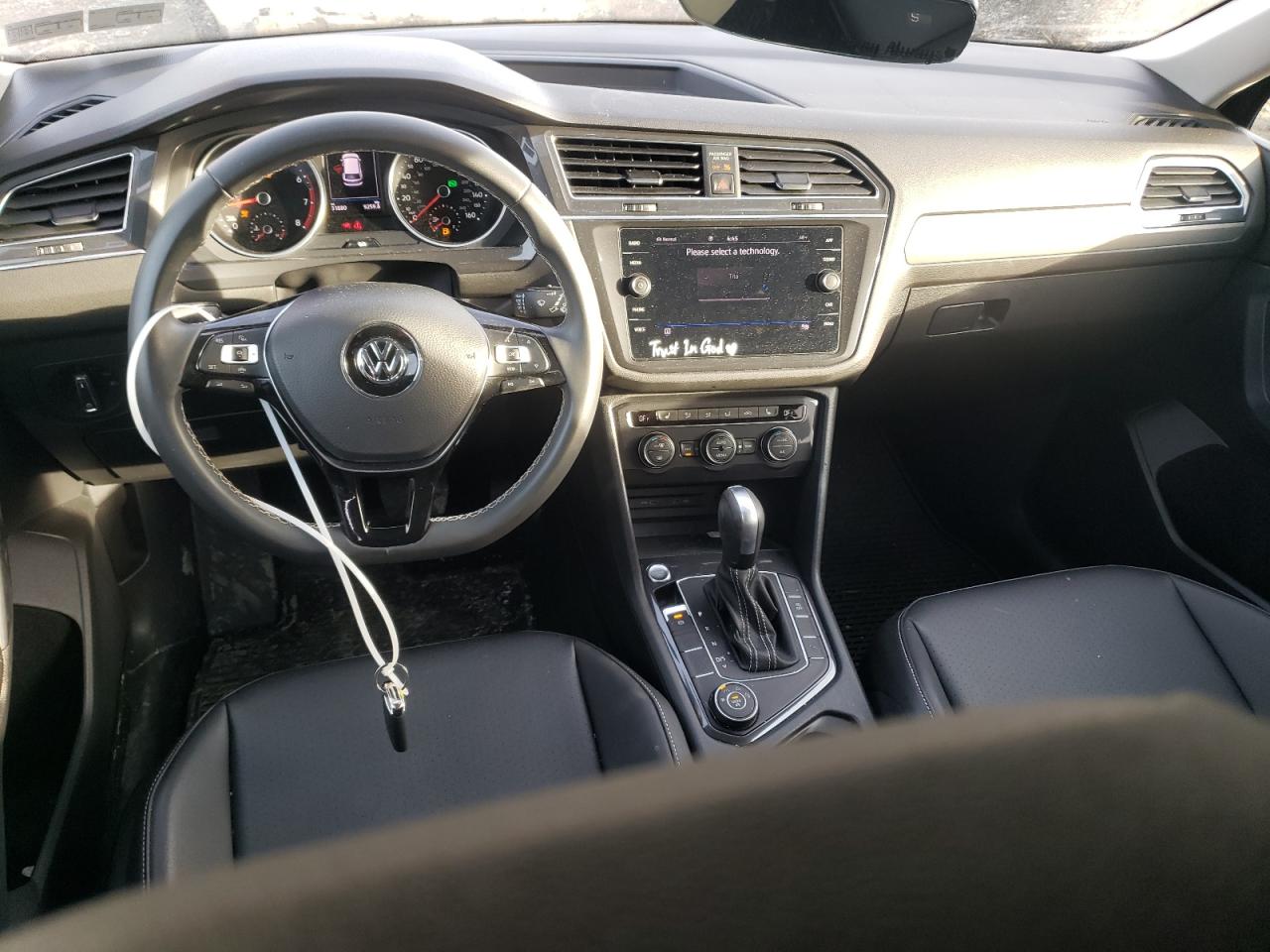2021 Volkswagen Tiguan - Image 8