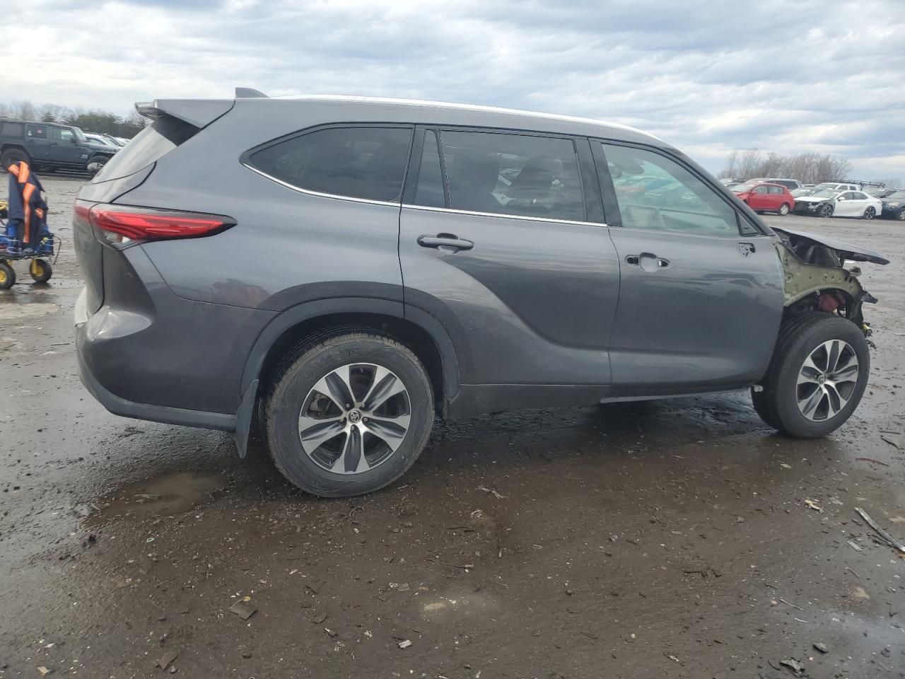 2020 Toyota Highlander - Image 3