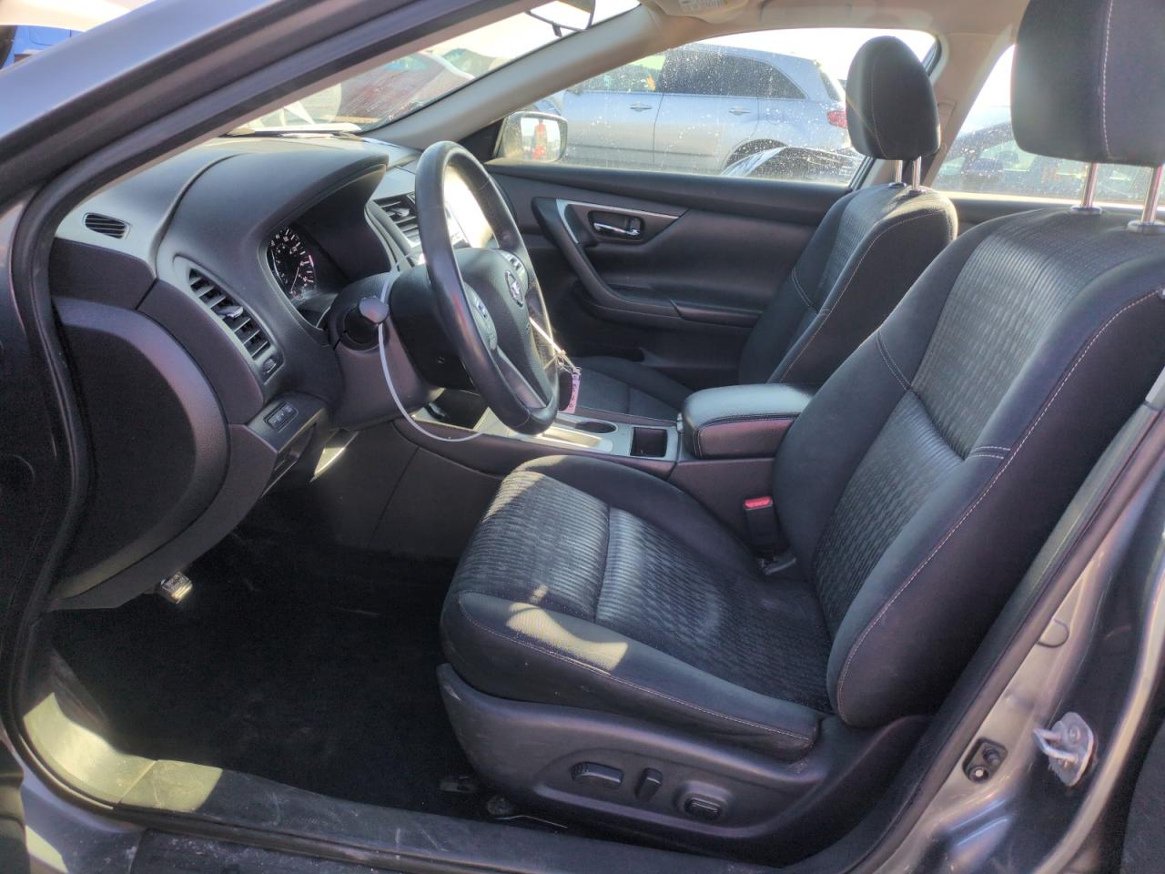 2017 Nissan Altima - Image 7