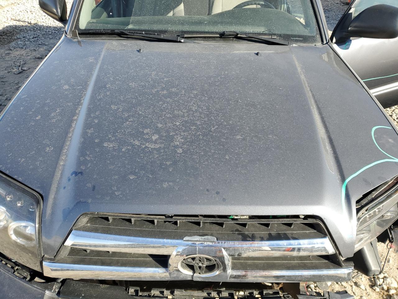 2005 Toyota 4Runner - Image 11