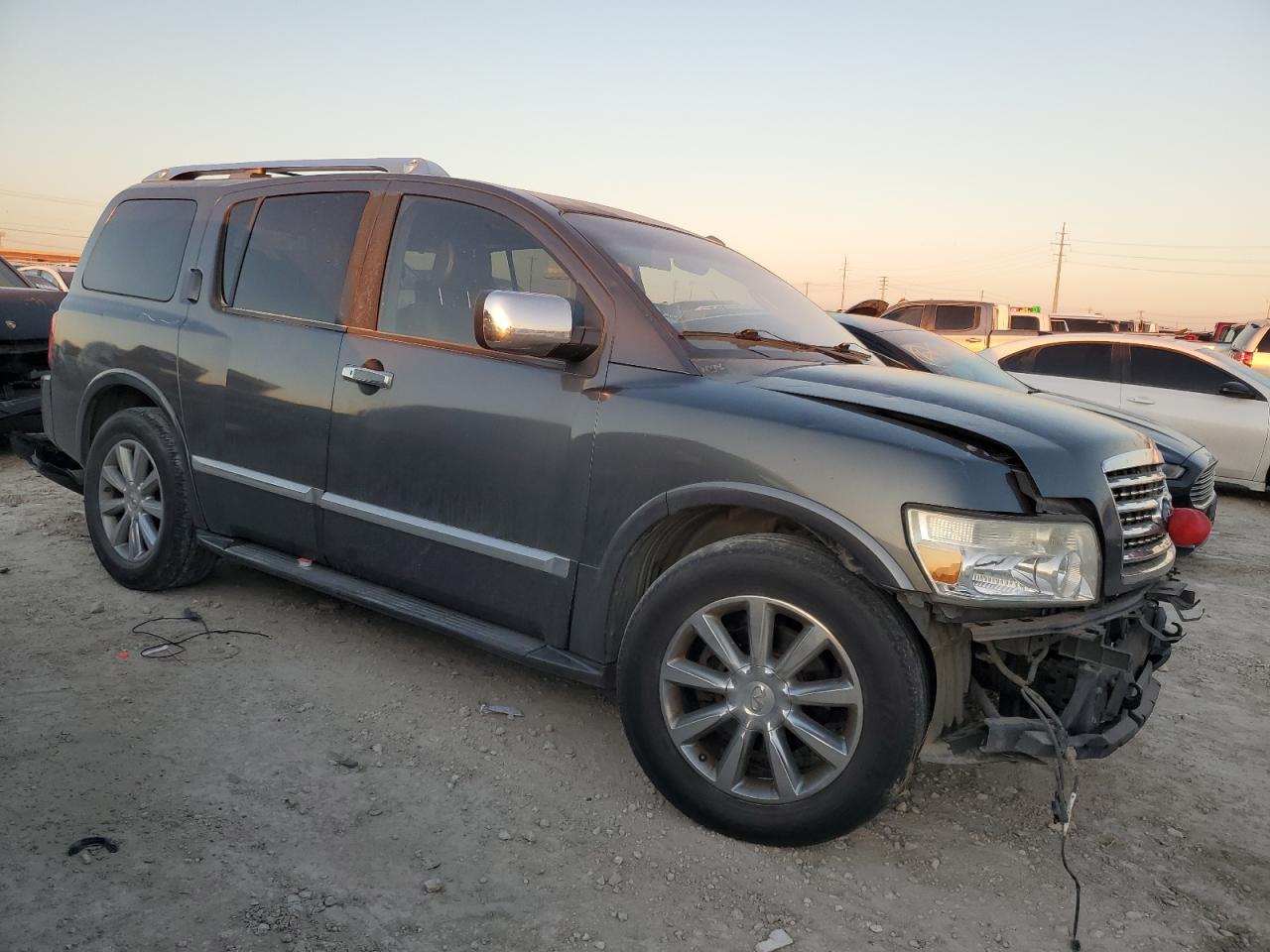 2008 Infiniti QX56 - Image 4