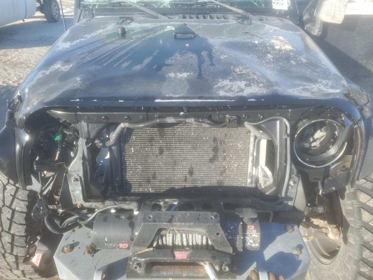 2010 Jeep Wrangler - Image 11
