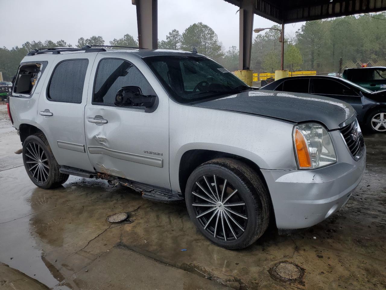 2014 GMC Yukon - Image 4