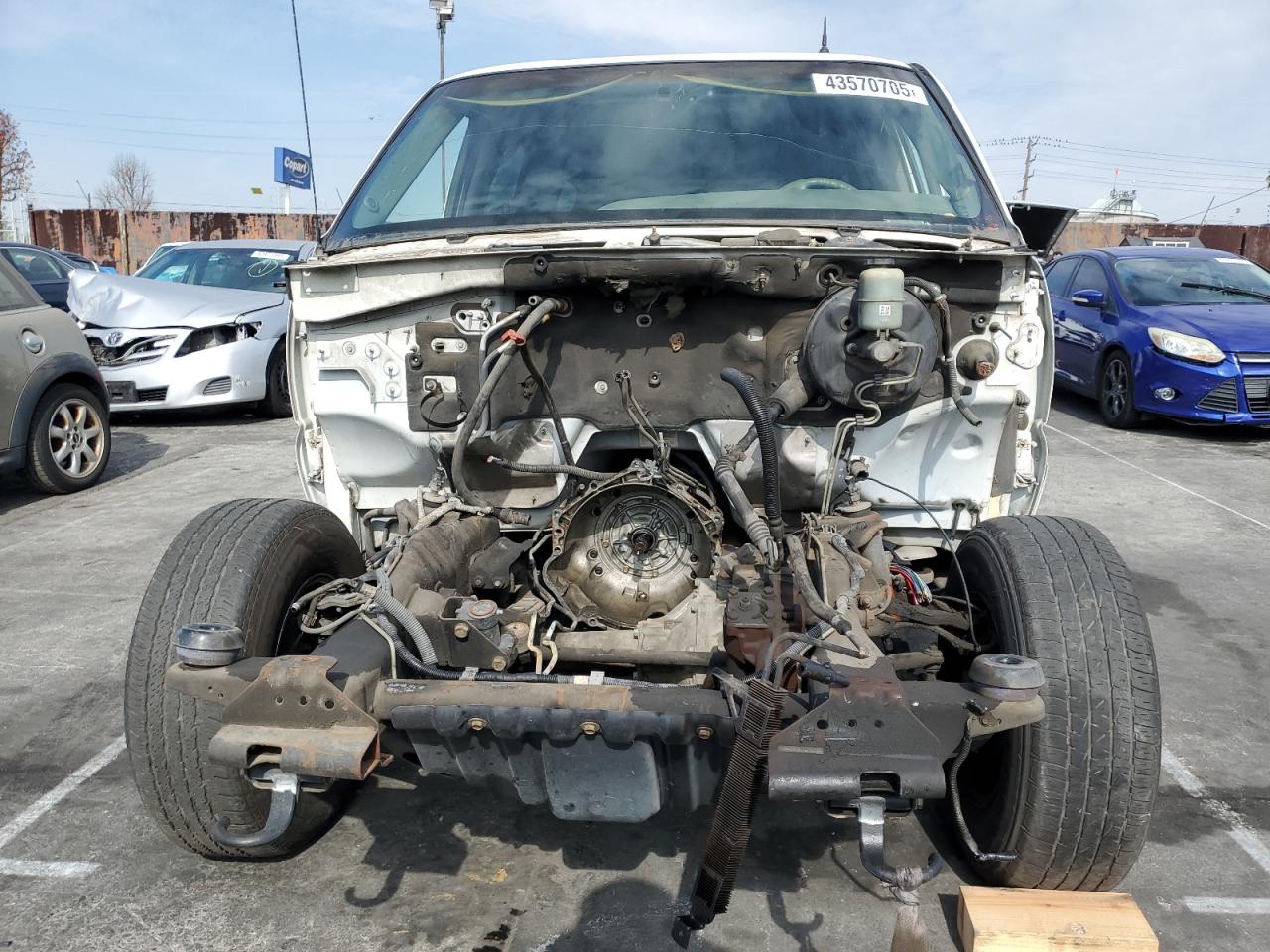 2002 GMC Yukon - Image 5