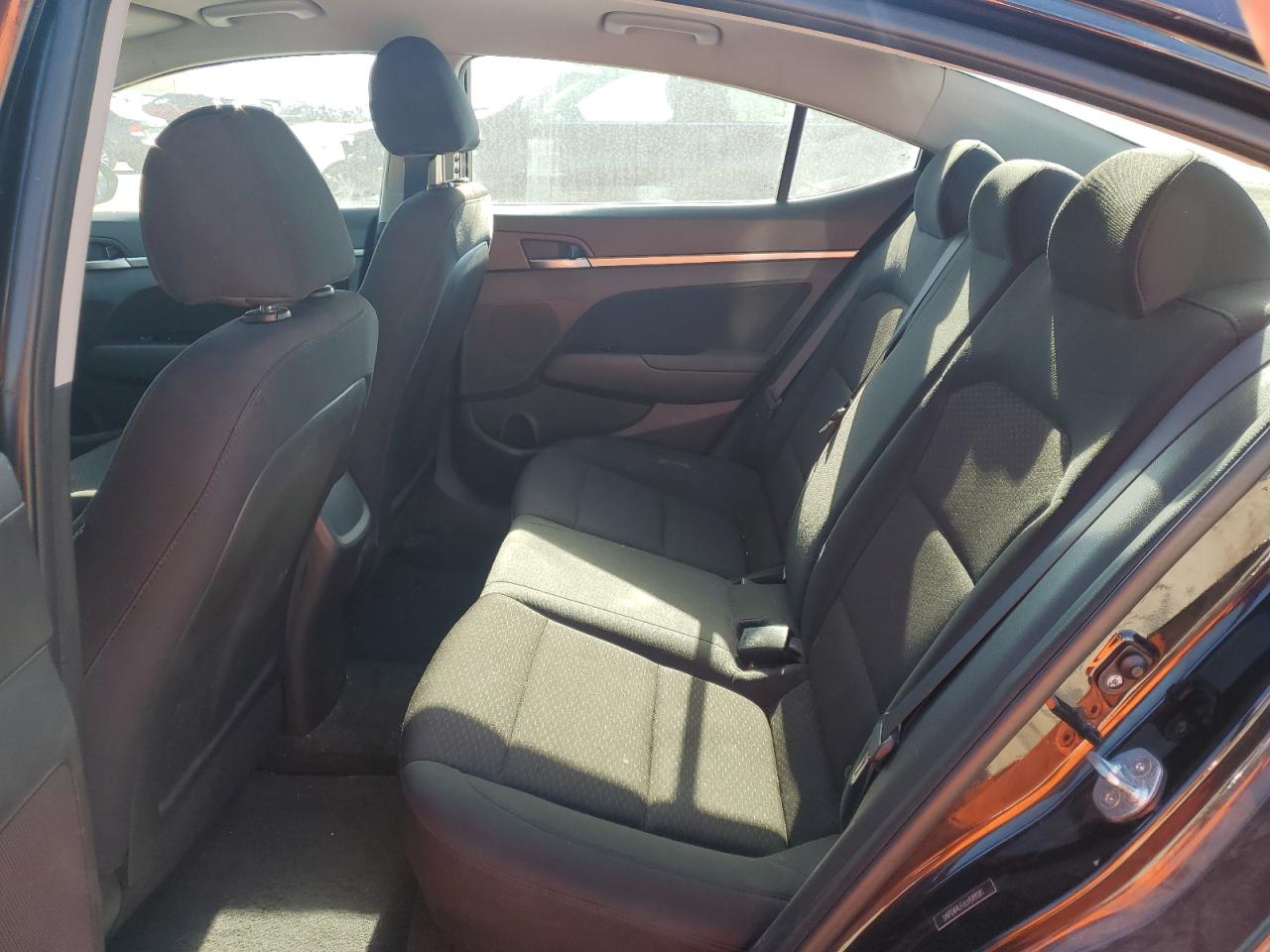 2020 Hyundai Elantra - Image 10
