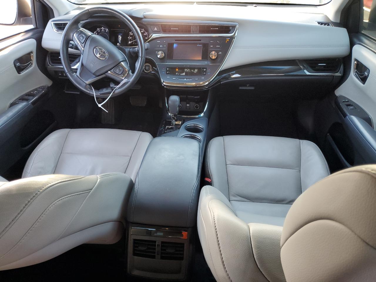 2013 Toyota Avalon - Image 8