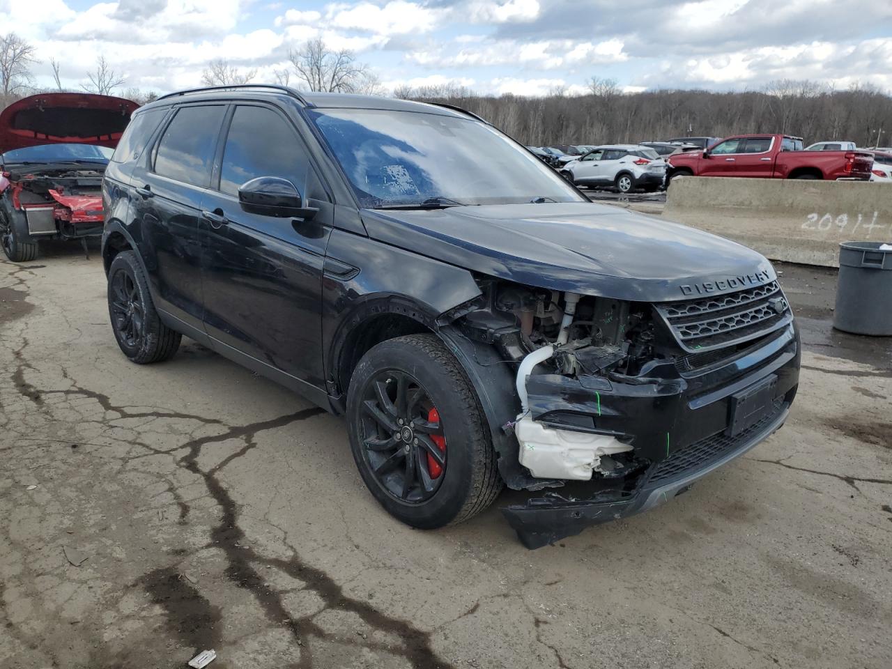 2017 Land Rover Discovery - Image 4