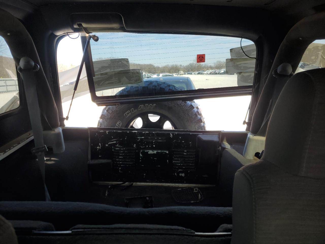 2004 Jeep Wrangler - Image 10