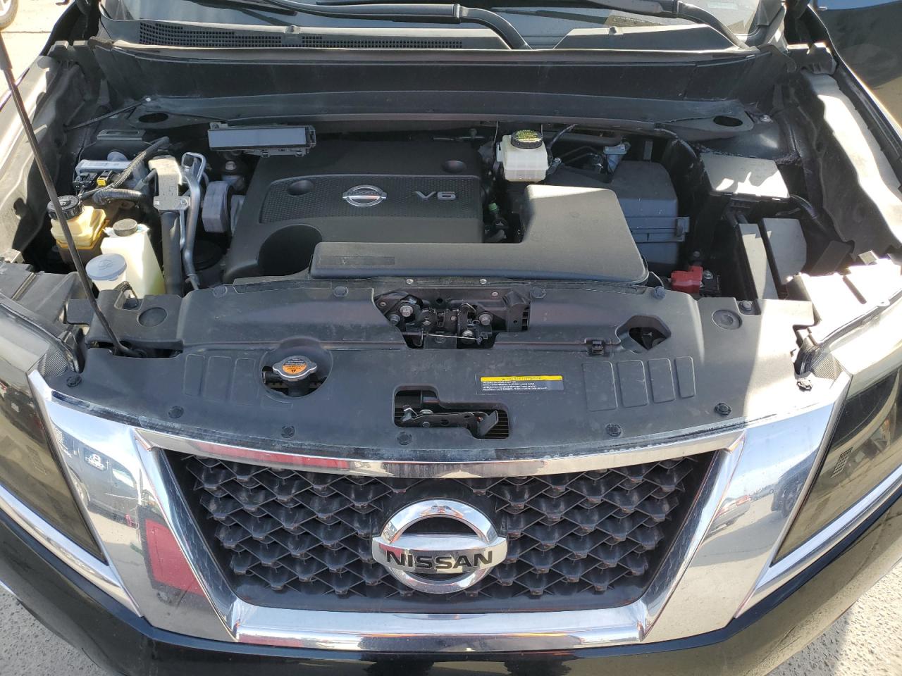 2014 Nissan Pathfinder - Image 11