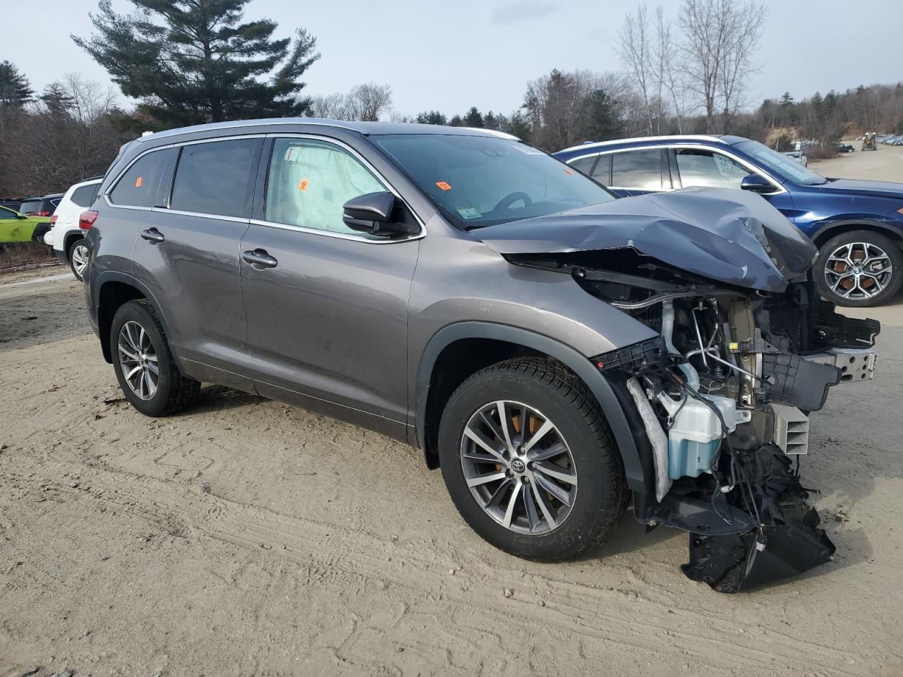 2018 Toyota Highlander - Image 4