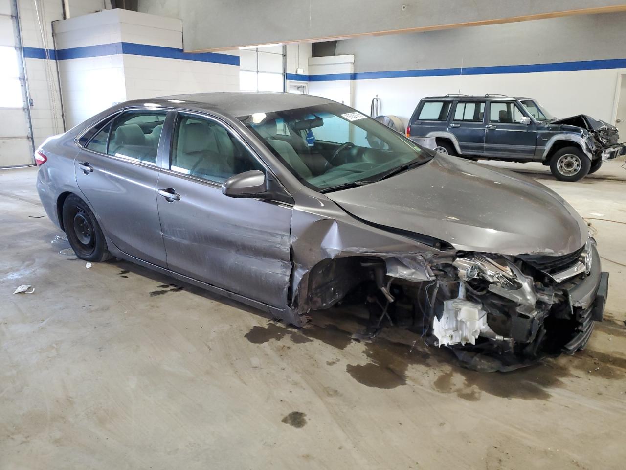 2015 Toyota Camry - Image 4