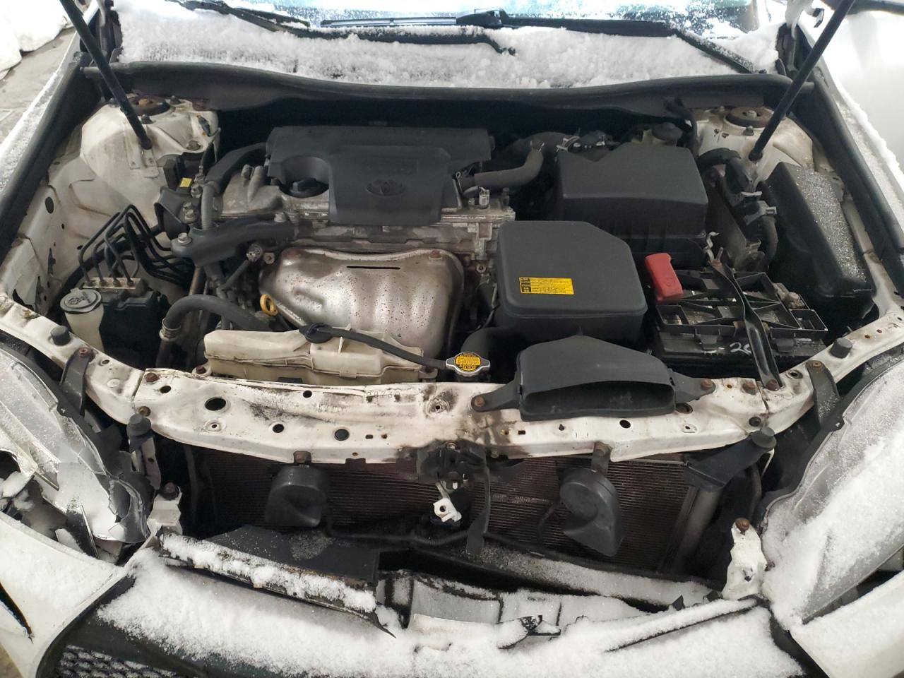 2015 Toyota Camry - Image 11