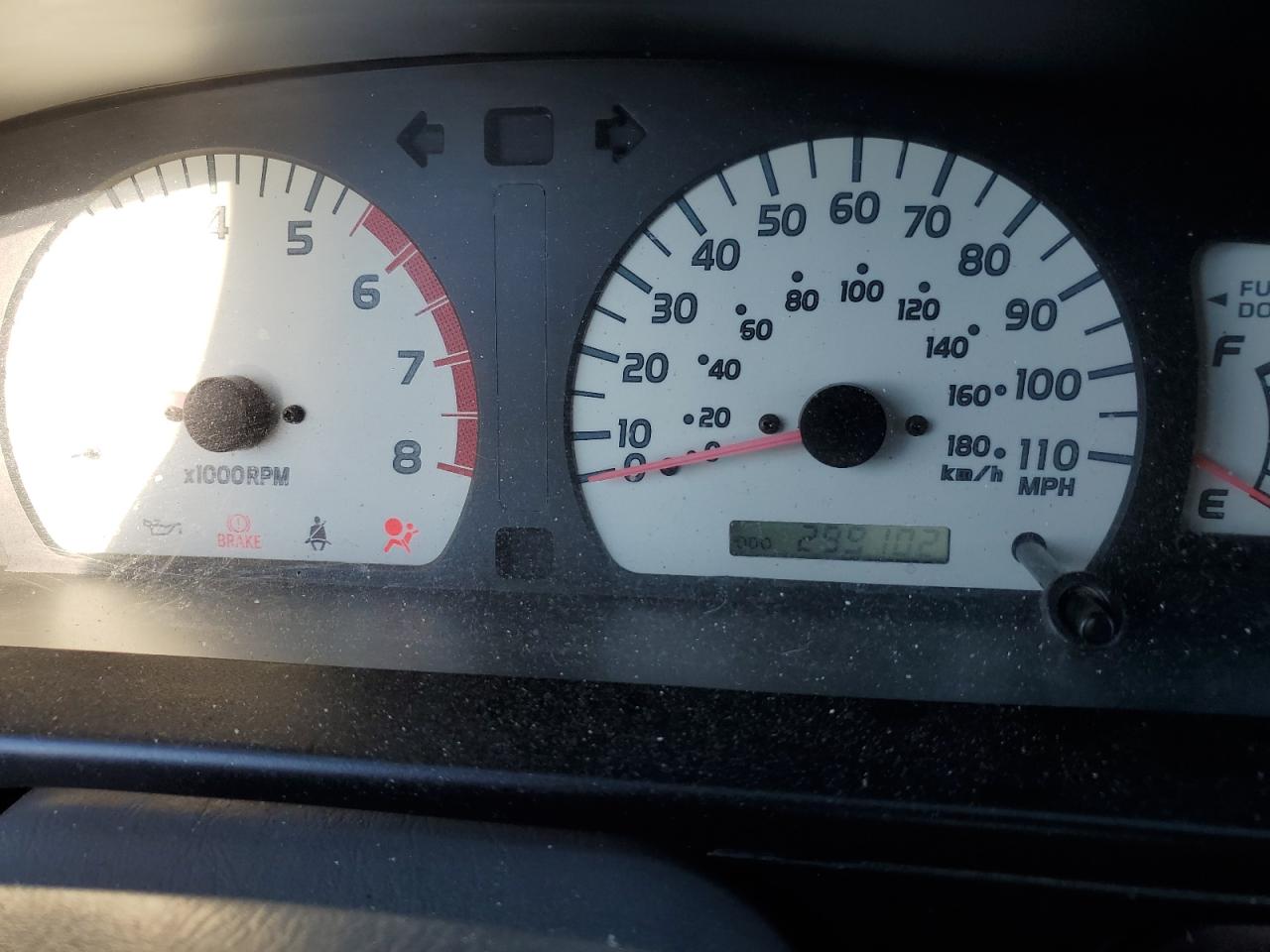 2002 Toyota Tacoma - Image 9
