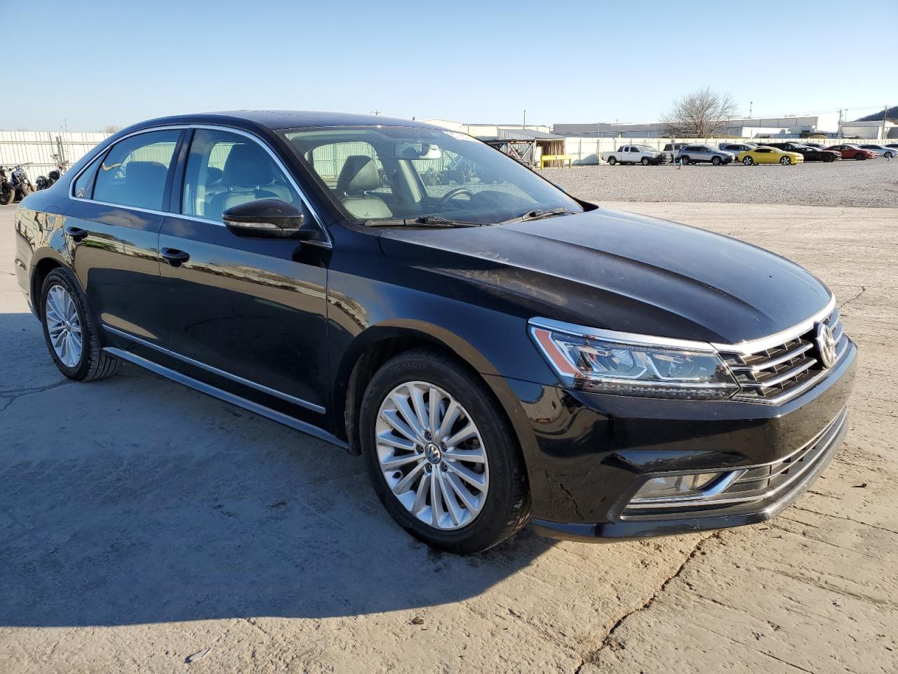 VIN 1VWBS7A31GC046236 2016 VOLKSWAGEN PASSAT no.4