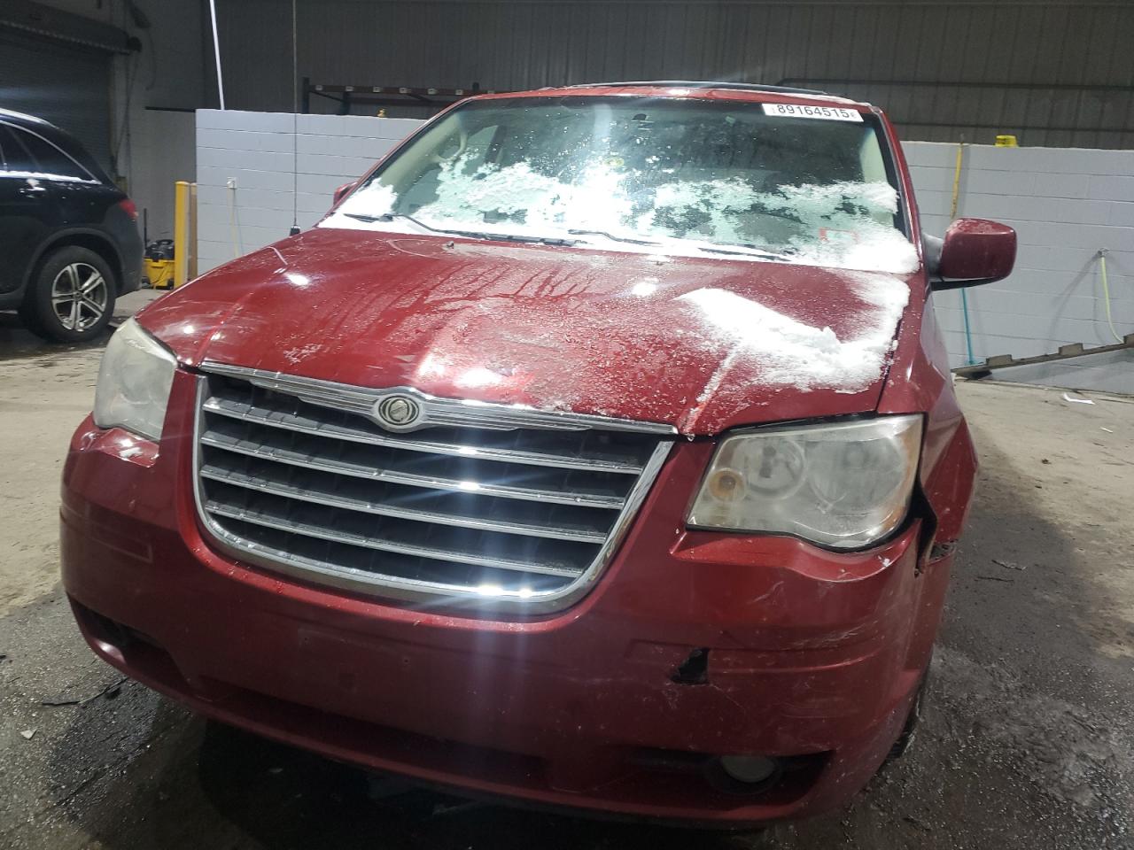 2009 Chrysler Town & Country - Image 5
