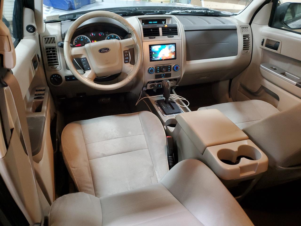 2011 Ford Escape - Image 8