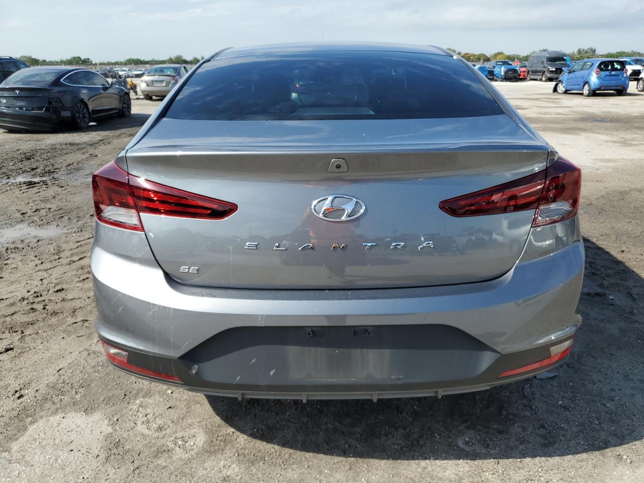 2019 Hyundai Elantra - Image 6
