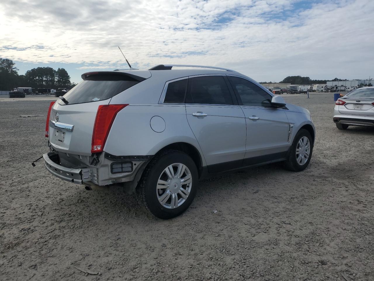 2010 Cadillac SRX - Image 3