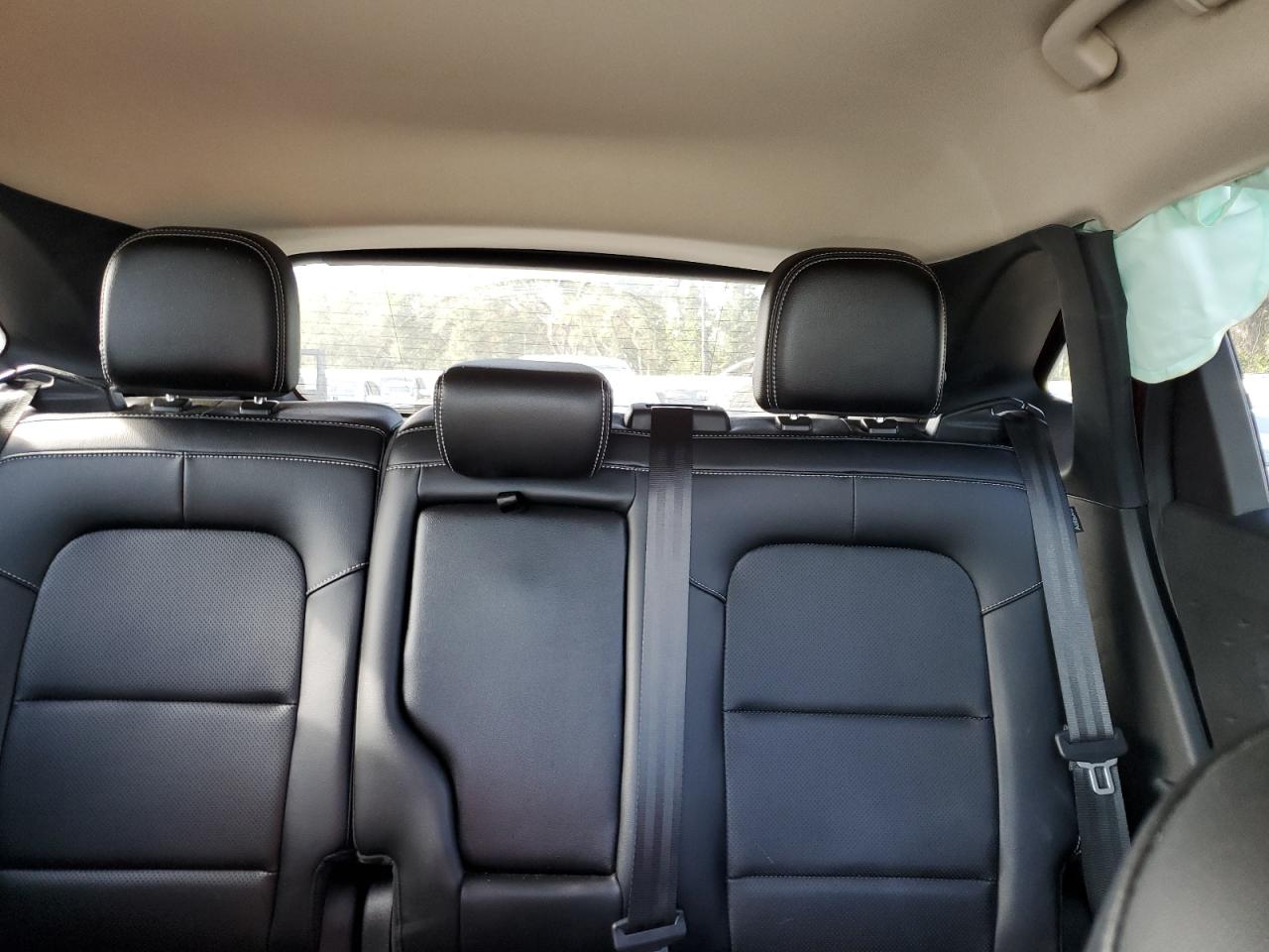 2020 Ford Escape - Image 10