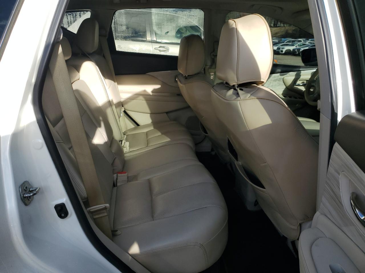 2018 Nissan Murano - Image 11
