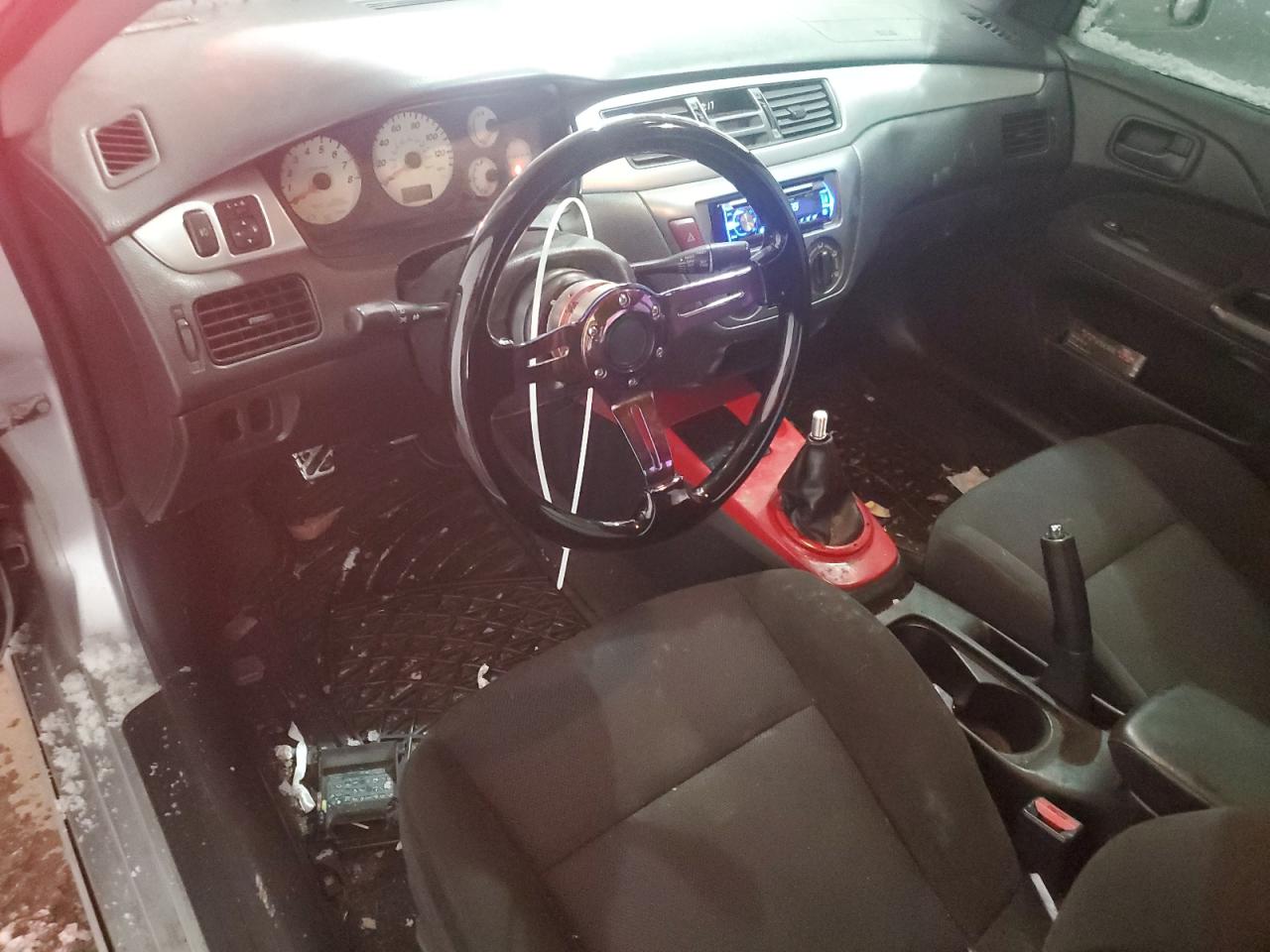 2006 Mitsubishi Lancer - Image 8