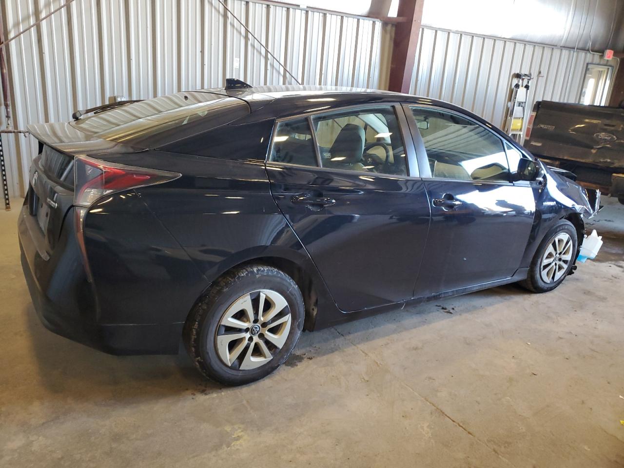 2016 Toyota Prius - Image 3