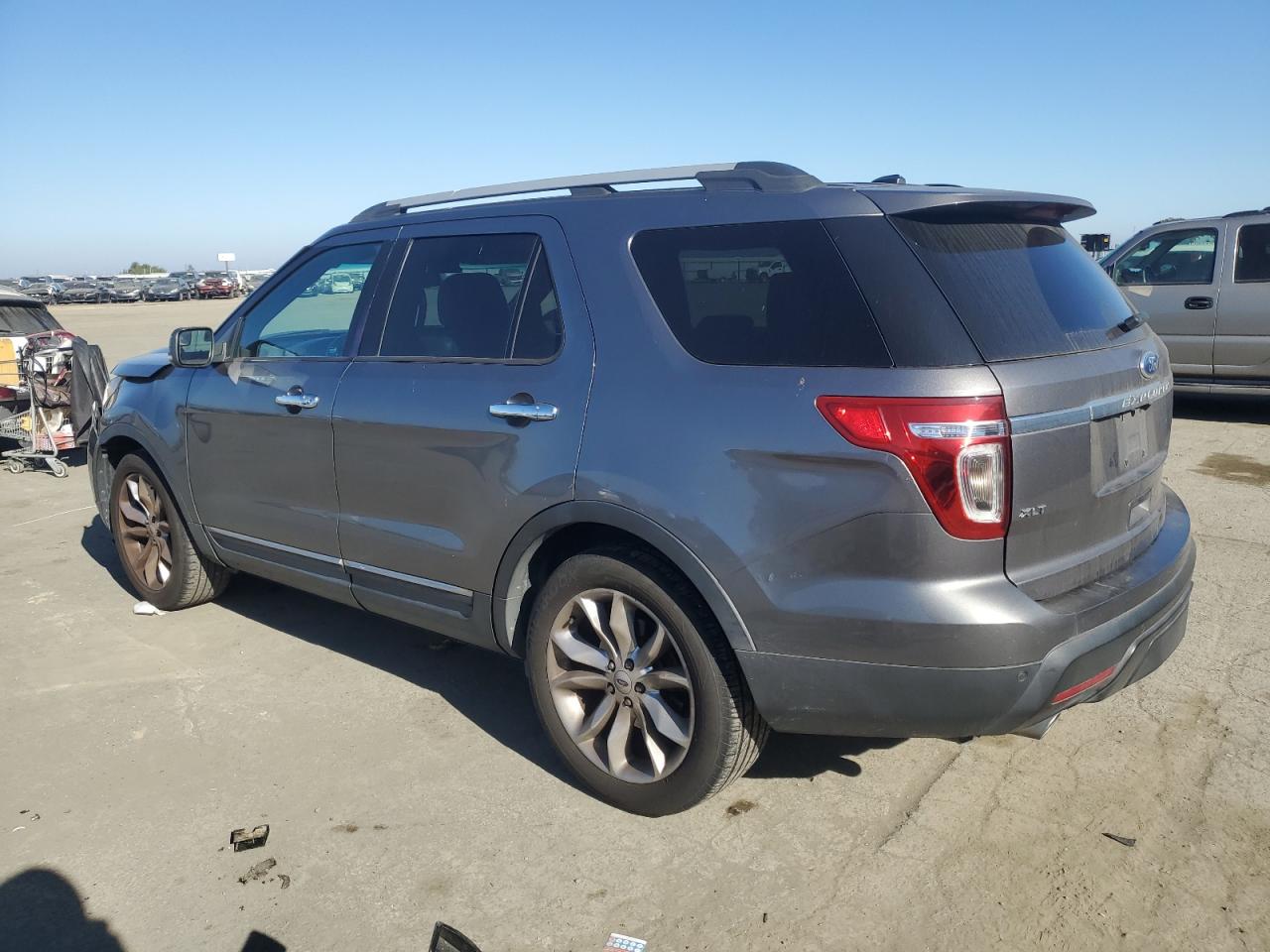 2012 Ford Explorer - Image 2