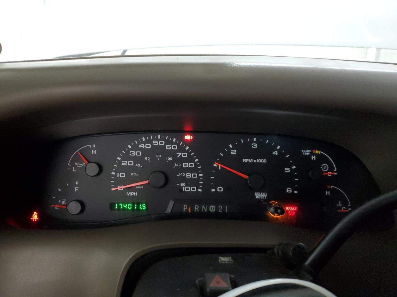 2003 Ford F250 - Image 9