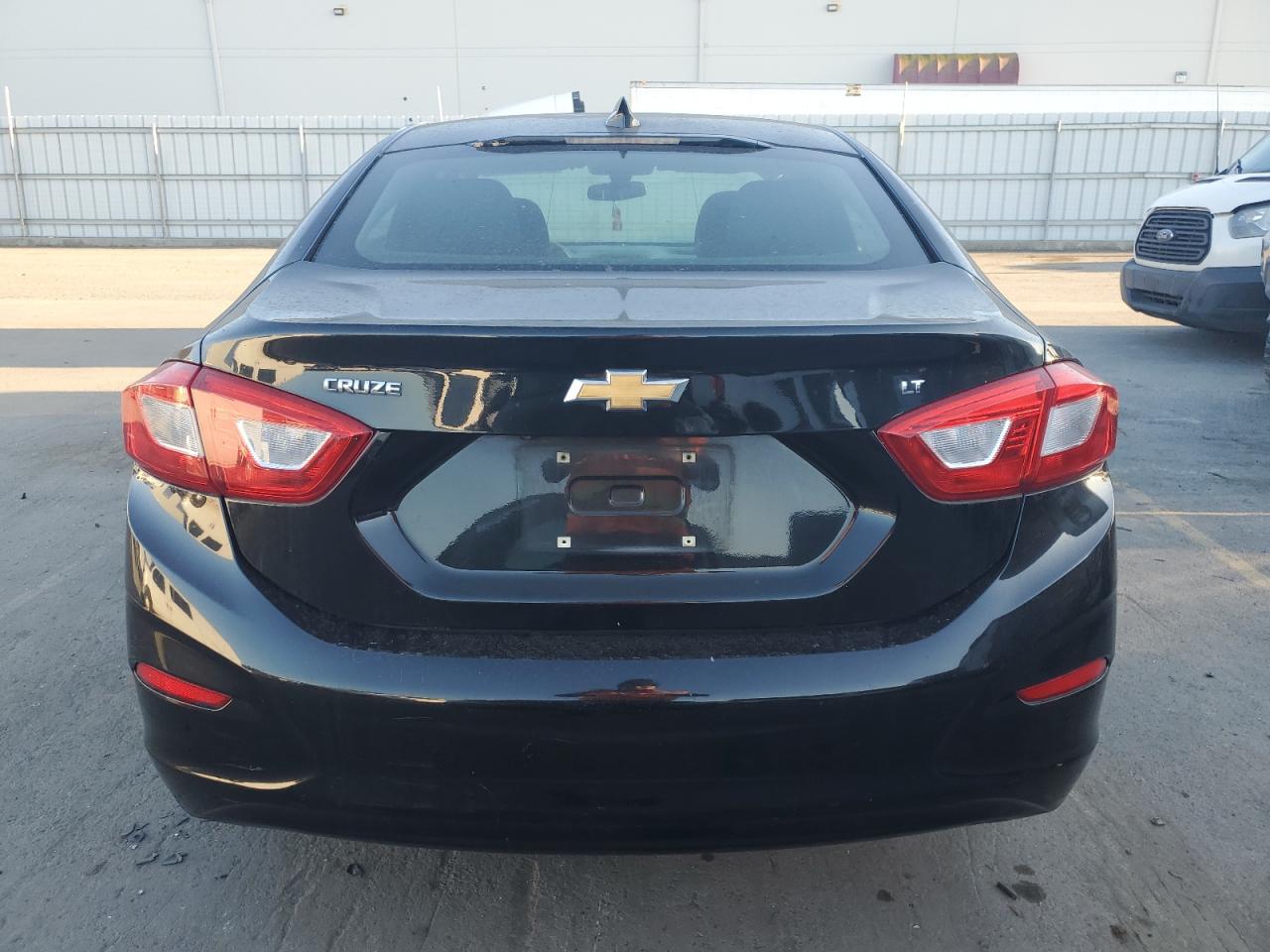 2016 Chevrolet Cruze - Image 6