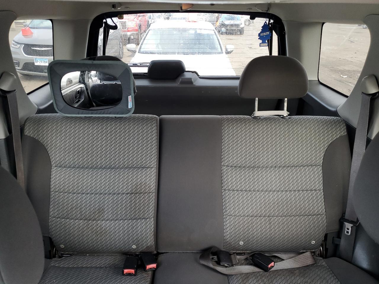 2004 Ford Escape - Image 10