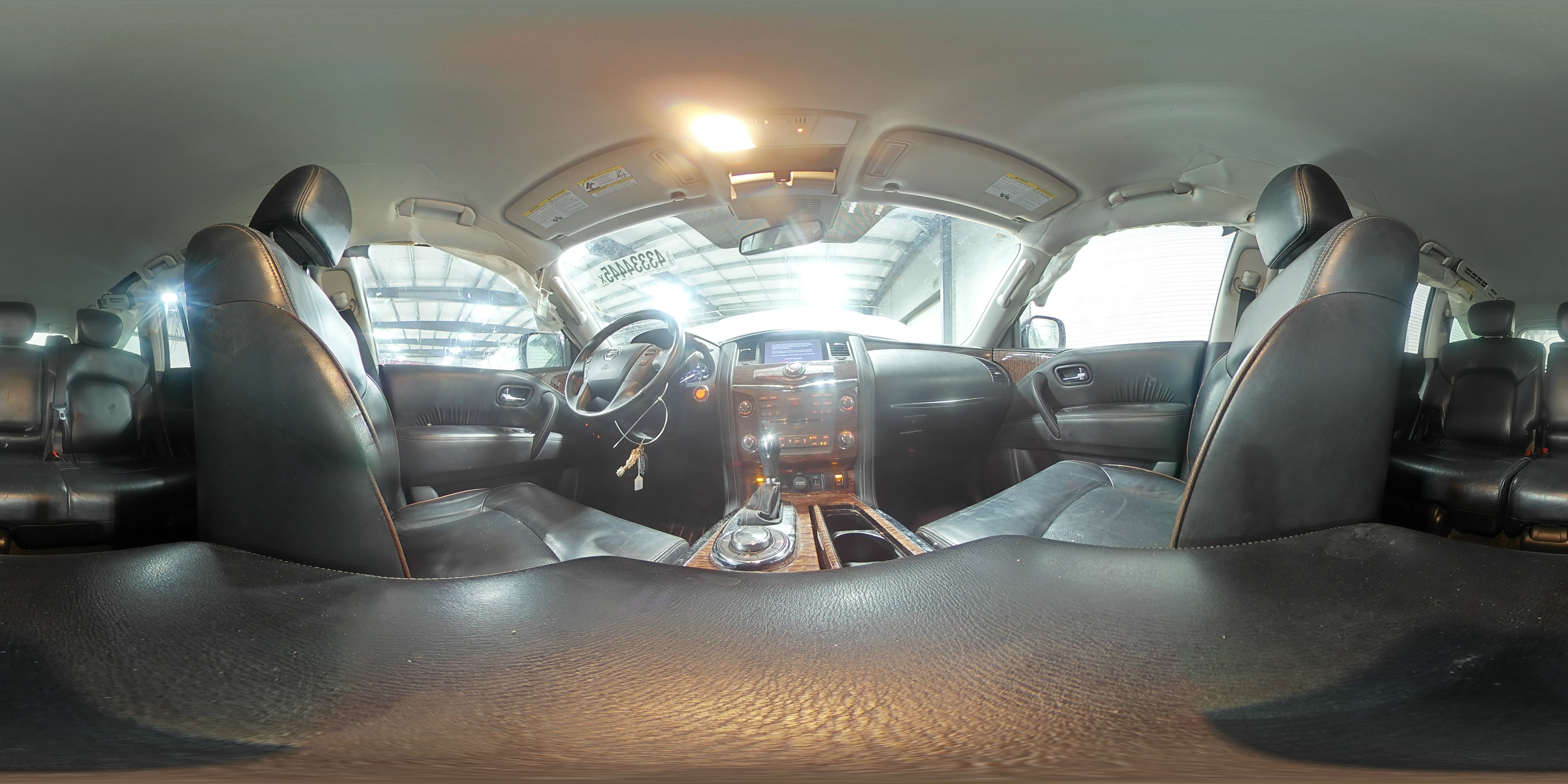 2018 Nissan Armada - Image 15