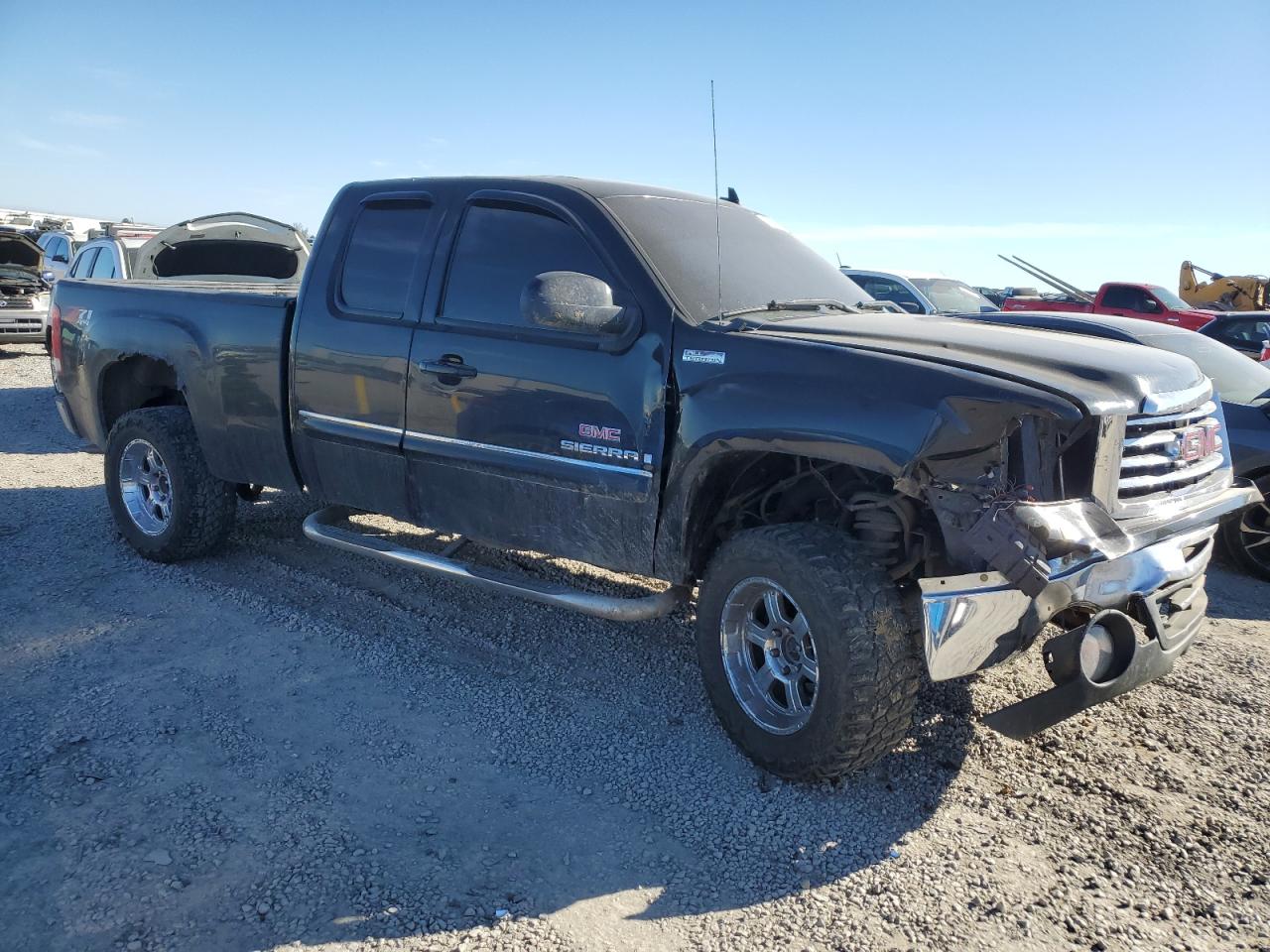 2009 GMC Sierra - Image 4