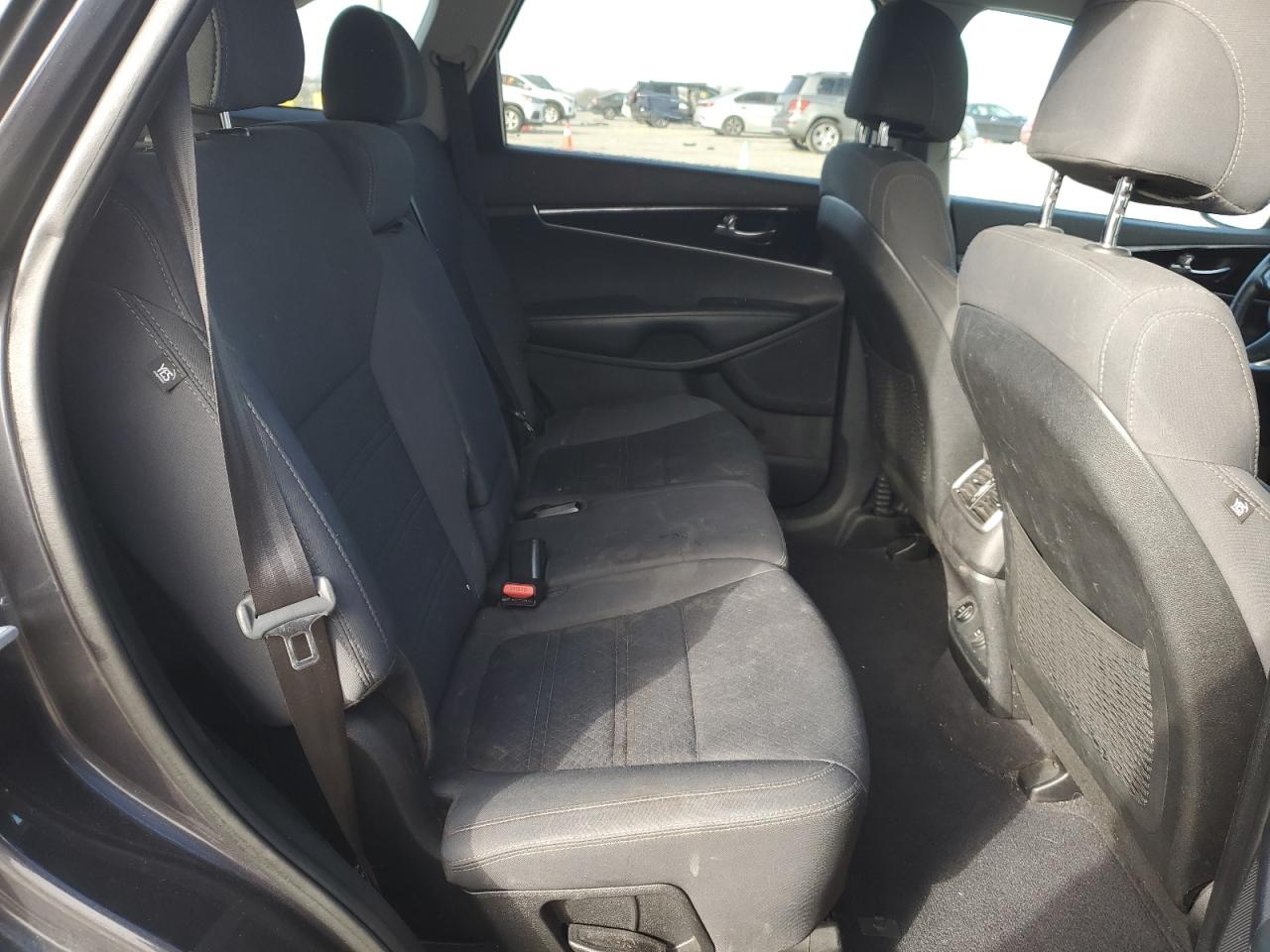 2017 Kia Sorento - Image 11